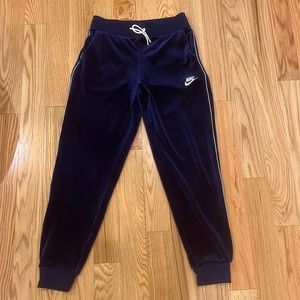 Nike Sportswear Women's Velour Pants (S)
